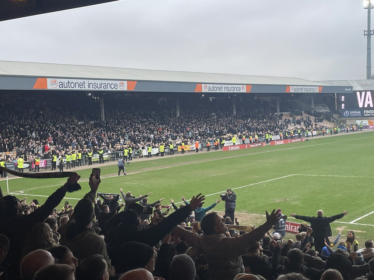 BackathaHamil tweet media