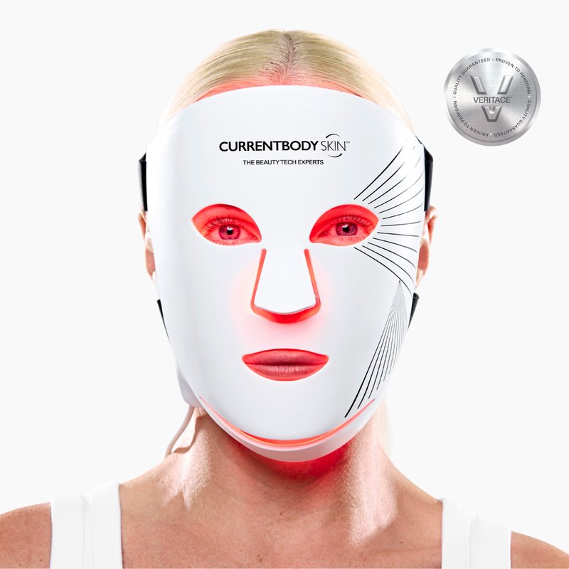 cloudypreorder's tweet photo. พรีออเดอร์ CurrentBody Skin จากประเทศอังกฤษ🇬🇧💗

หน้ากาก LED Therapy Mask ที่ใช้แสงความยาวคลื่นเจาะจงช่วยกระตุ้นคอลลาเจน ลดริ้วรอย กระชับผิว และดูแลปัญหาสิวได้ที่บ้านง่ายๆ 

ราคา 20,900.-

#พรีออเดอร์uk #currentbody 
#currentbodyledmask 
#currentbodyskin
#currentbodyskinthailand https://t.co/0YEOWMq3UW