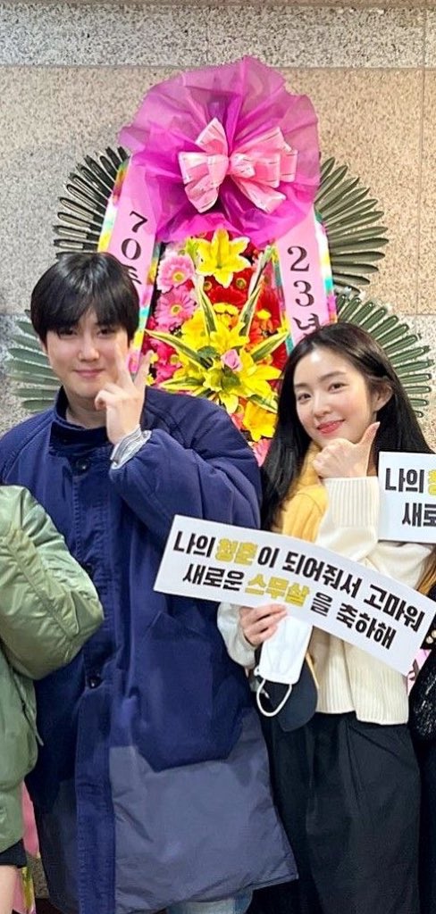 ami ᰔᩚ tweet media