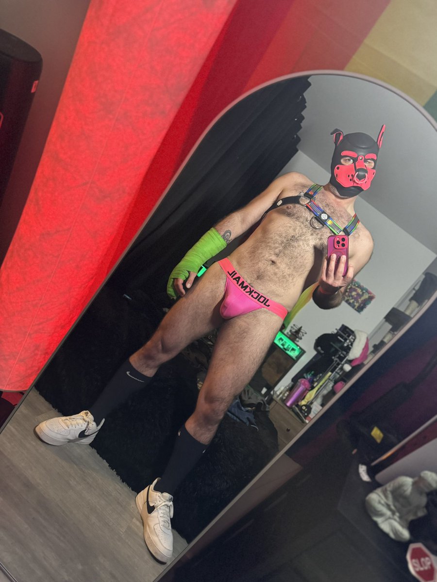 Stache2SitOn/Pup Bubbles tweet media