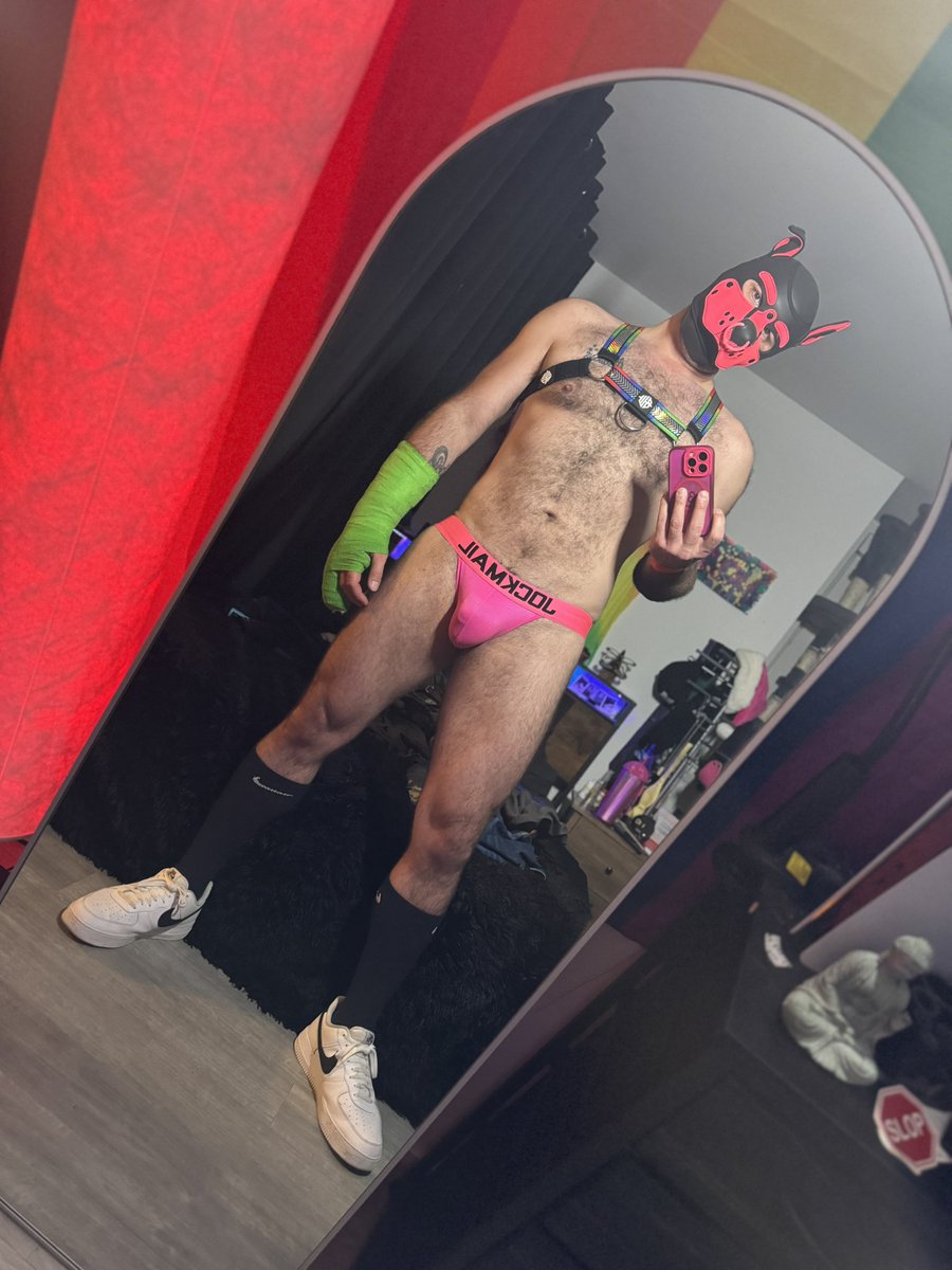 Stache2SitOn/Pup Bubbles tweet media