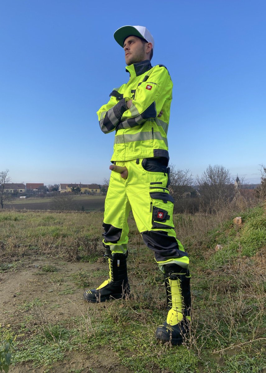 Outdoor in Gear vögeln? 😈

Yeeees 😈🥵