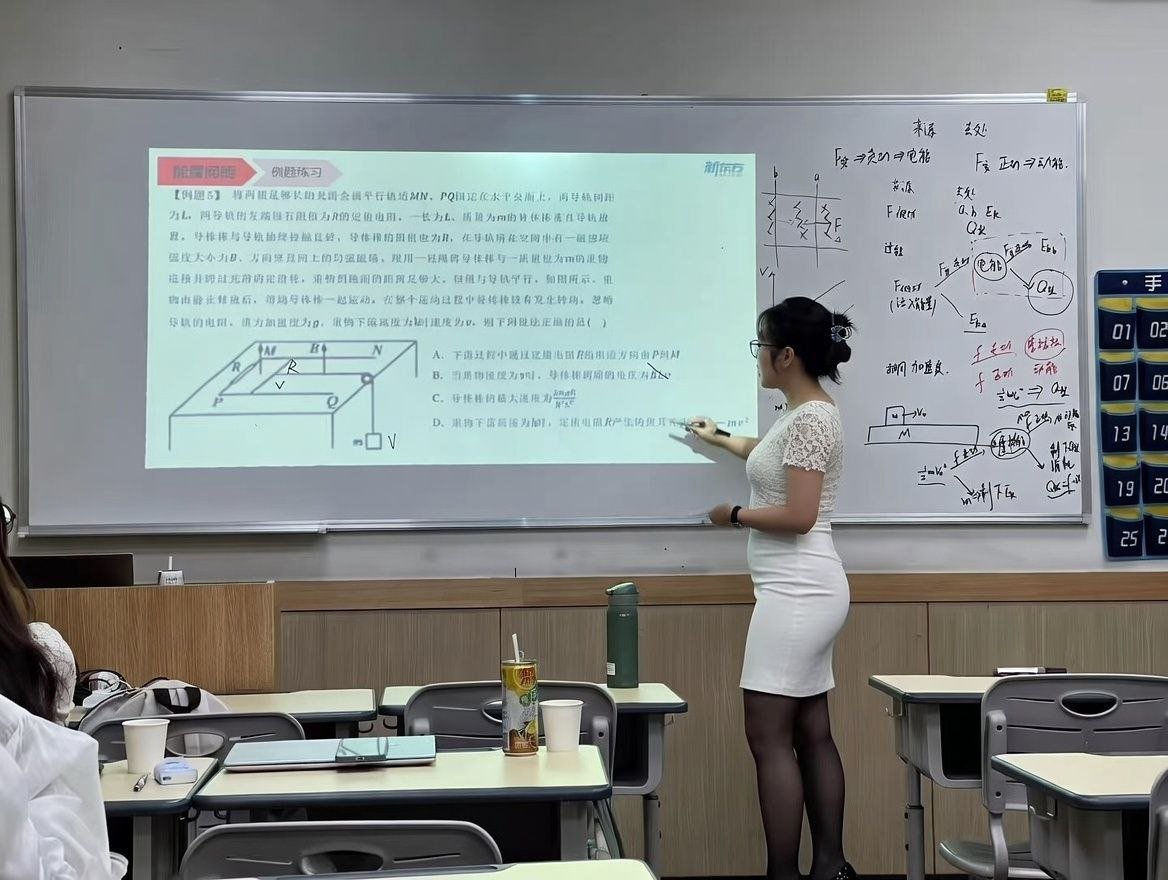 每日吃瓜🐸 tweet media