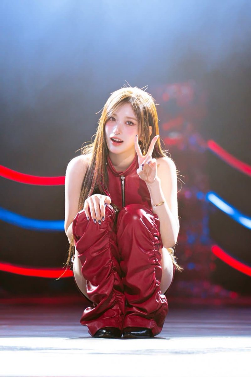 leessxy's tweet photo. 그러고보니 어른된지 좀 됬는데🤍
이제 나름 어른스럽달까〰️❣️

#연능 #연예인능욕 #야상극 #맘눌뎀 #맘눌떡 https://t.co/1OUXl92PHQ