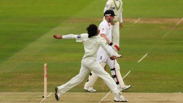 Pakistani raand talking about fixing 😭