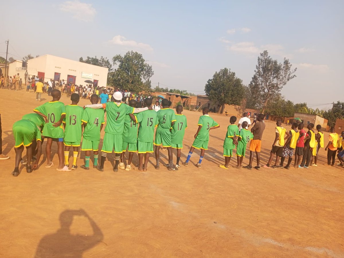 GashoraNYC's tweet photo. Mu murenge wa Gashora urubyiruko twakoze ibikorwa bitandukanye birimo: gukora Inteko rusange y'urubyiruko mu tugari, Guhuza urubyiruko mu mukino w'amaguru ,kwitabira umunsi mpuzamahanga w'umugore, n'ibindi.
@BugeseraDistr 
@bugeserayouth 
@RwandaYouthArts https://t.co/7KPjeTJwi9