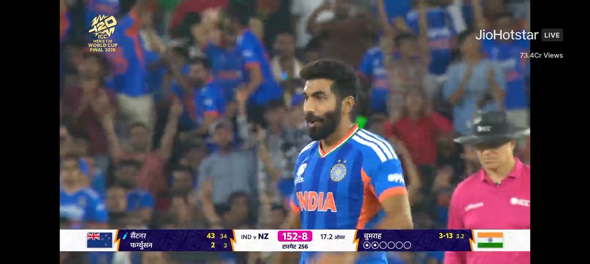 Wicket! Again and again  😂😁😁#INDvsNZ