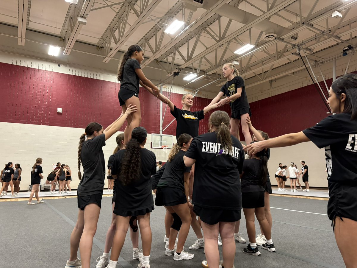 Henry Scott Middle School tweet media