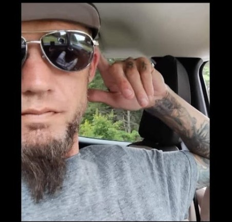 brandon85 tweet media