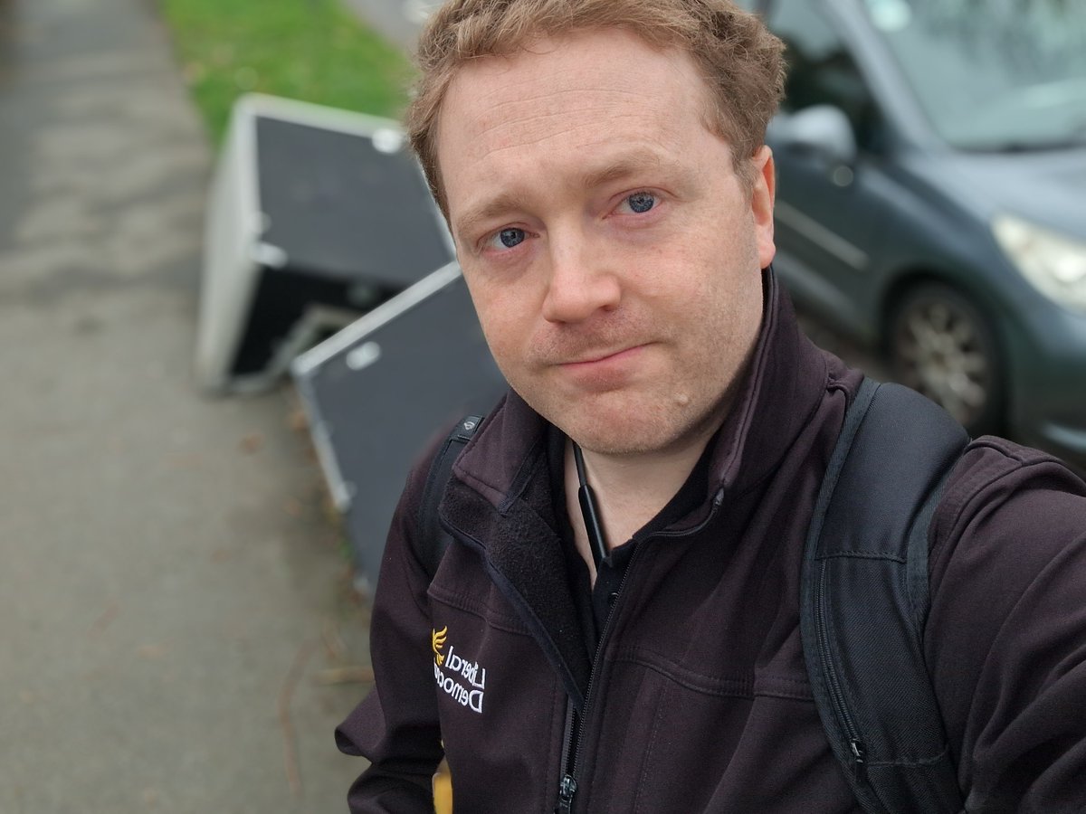 Charlie Clinton 🔶 tweet media