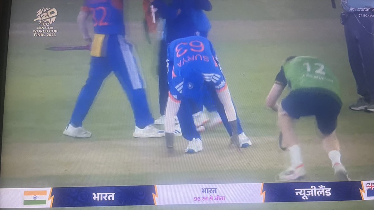 Random Update tweet media