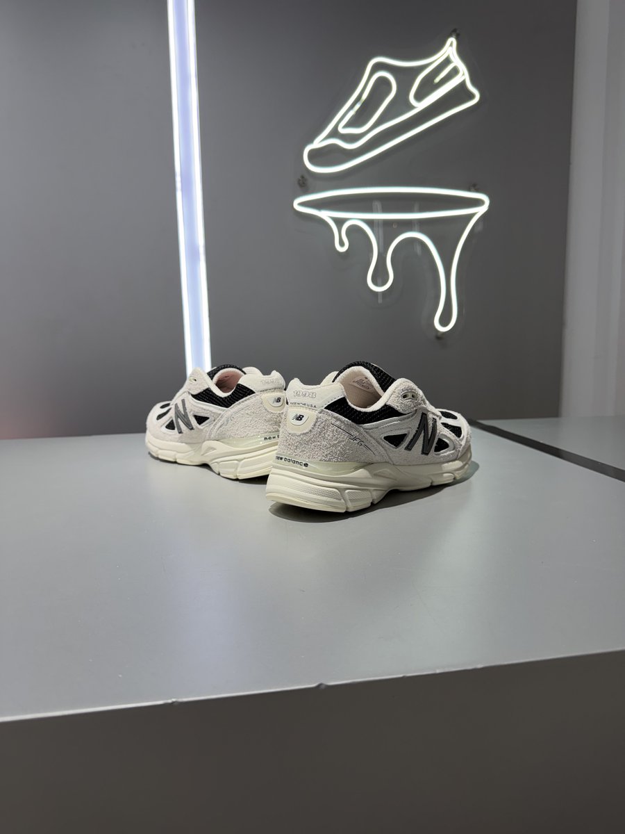 Shoefix_tz tweet media