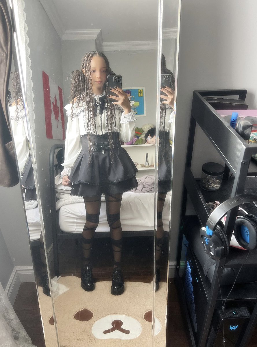 iris❄️👁️ tweet media