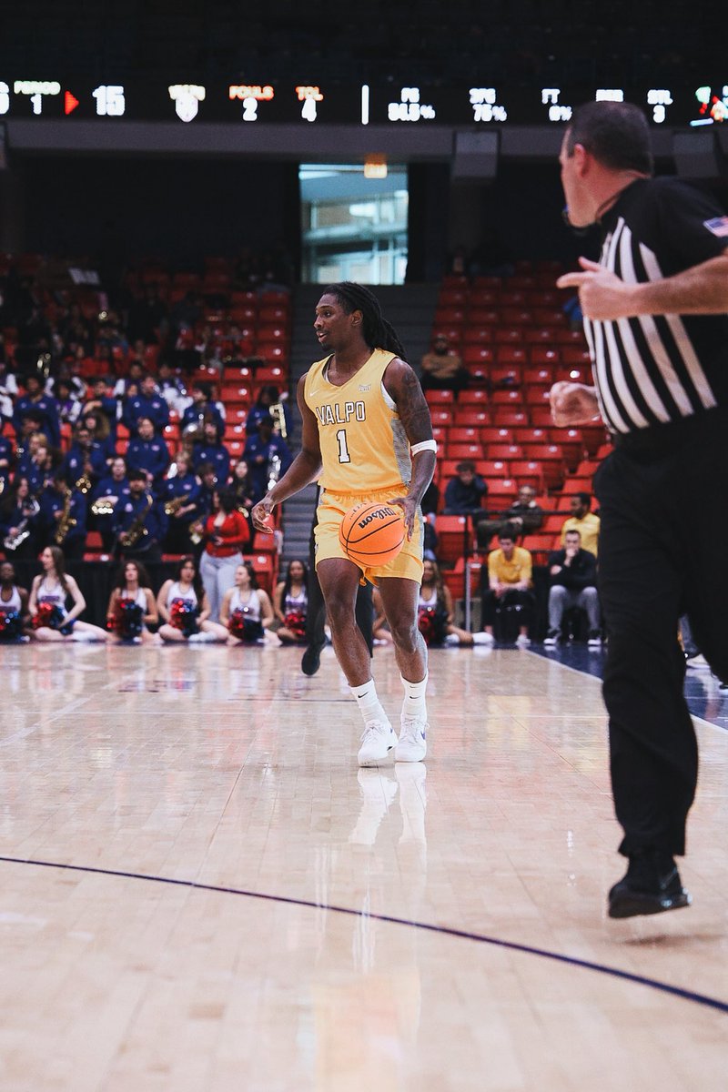 justusmcnair1's tweet photo. Thank you God for another safe and amazing season🙏🏾 https://t.co/UpvYHqcgGS