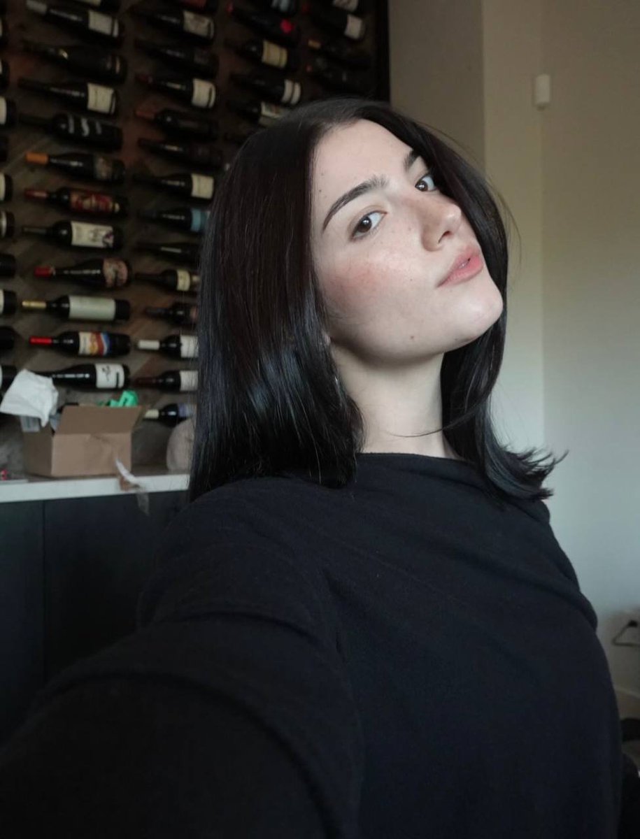 goddesschloe02's tweet photo. back from my sub funded trip, and you losers are gonna fund the next one. continue to add to my never ending wealth and watch how easy it is to make your life crumble.

catfish findom human atm paypig relapse wallet drain anydesk kidslox https://t.co/r57637G7FD