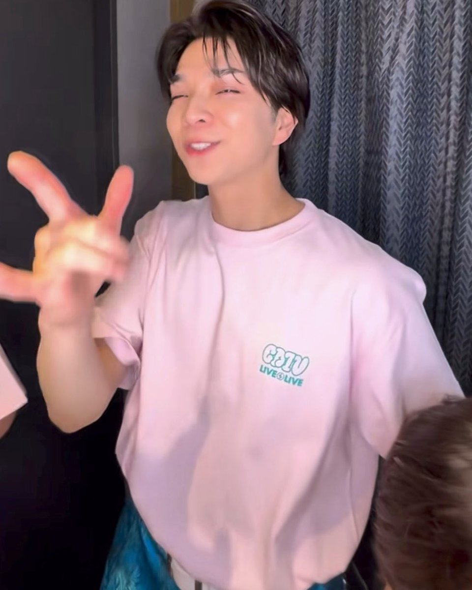 ぁぉぃ tweet media