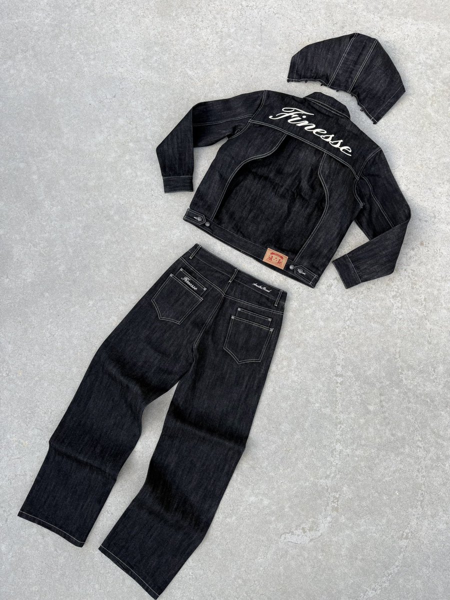 FINESSE® tweet media