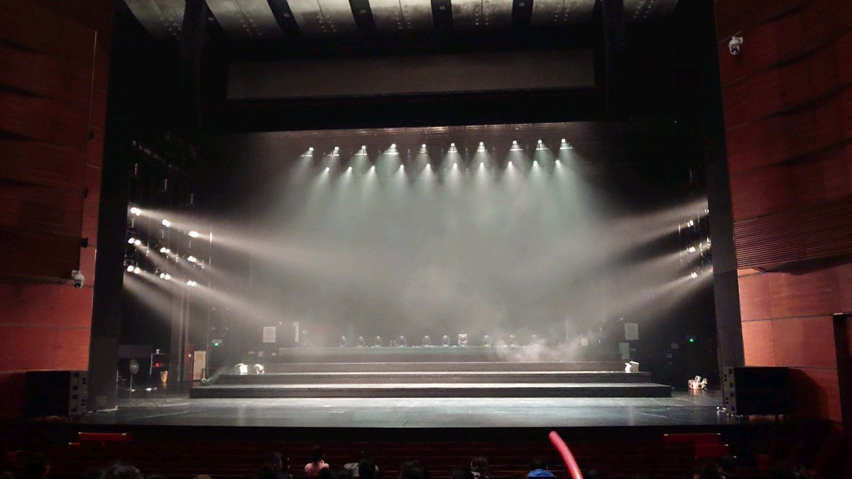 Cryptakske's tweet image. Last night’s theater show Pure magic. From the first line to the final bow, every moment sparkled. Who’s joining me for the next performance  #TheaterMagic #LivePerformance