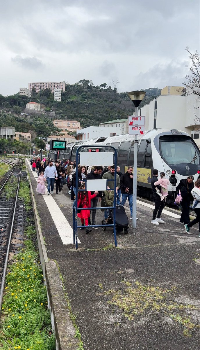 Chemin de Fer de la Corse tweet media