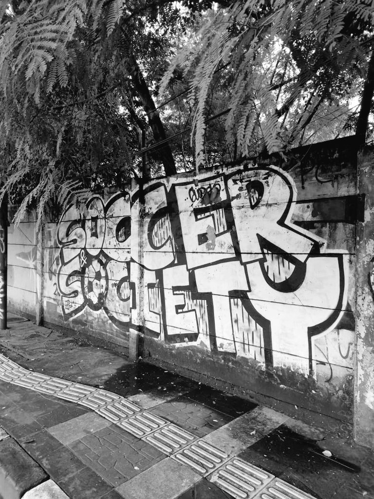 chrming man tweet media