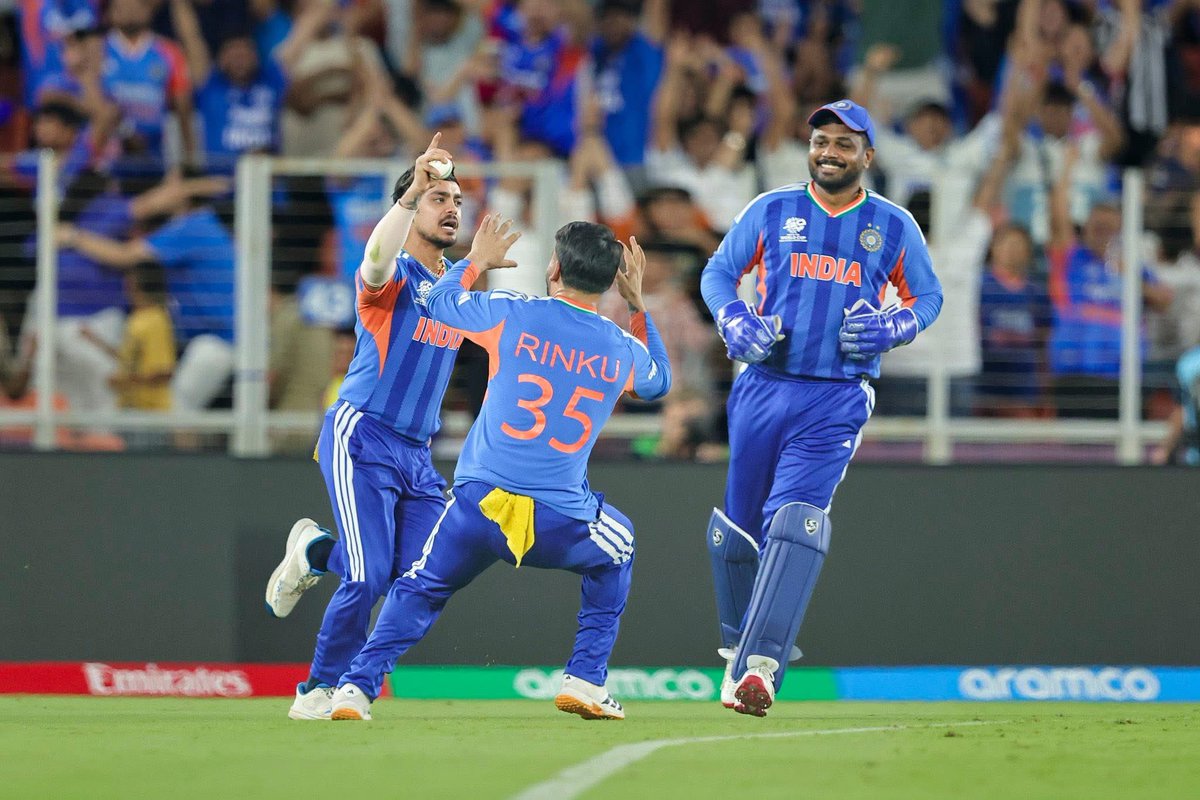 devisrbjp's tweet photo. विश्वविजेता भारत! बधाई टीम इंडिया! 

T-20 विश्व कप में तीसरी बार और लगातार दूसरी बार चैंपियन बनने पर टीम इंडिया और देशवासियों को हार्दिक शुभकामनाएं।

#T20WorldCup2026final #IndiaVsNewZealand #INDvsNZ https://t.co/idl4Ea7luw