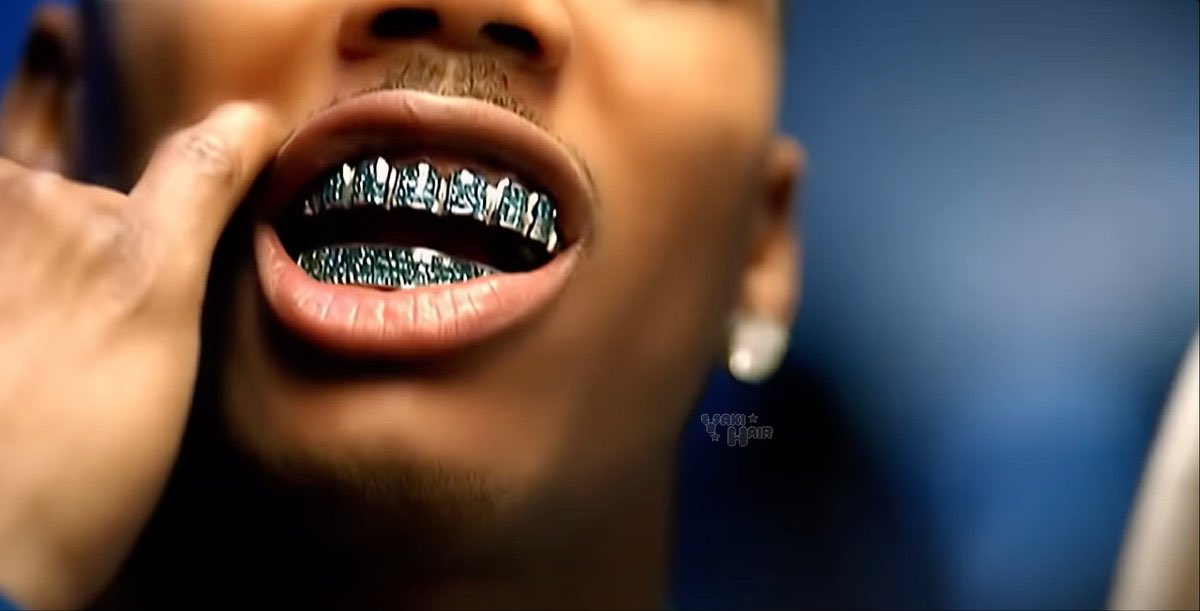 Before grillz were hip-hop culture, Jelly Roll Morton was already doing it 💎🦷

In the early 1900s he put a diamond in his tooth—one of the first recorded examples of dental jewelry. What started as one diamond helped inspire the grillz culture we see today.

VVs coming soon 💎