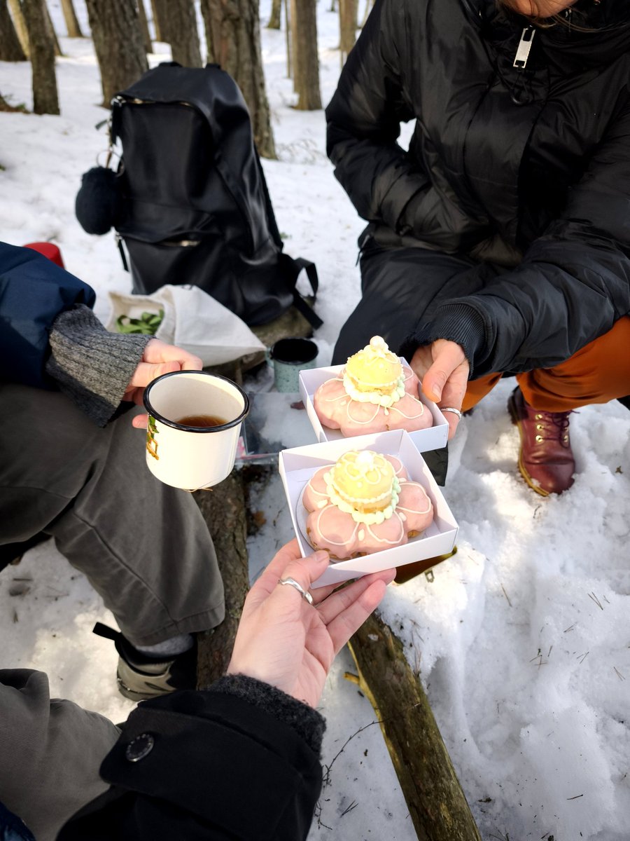 анна в шлеме tweet media