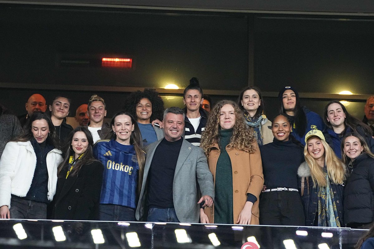 4Bir4Bir 🏐 tweet media