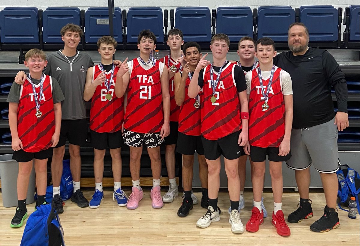 ebayguruEric's tweet photo. The Flamethrower Academy AAU 🏀

🏆 Champions of the Richmond 10th Annual March Mayhem Junior Varsity Tournament 

I stepped in and coached today 
Coach Colton Ralston was under the weather https://t.co/sGWxd36X1B