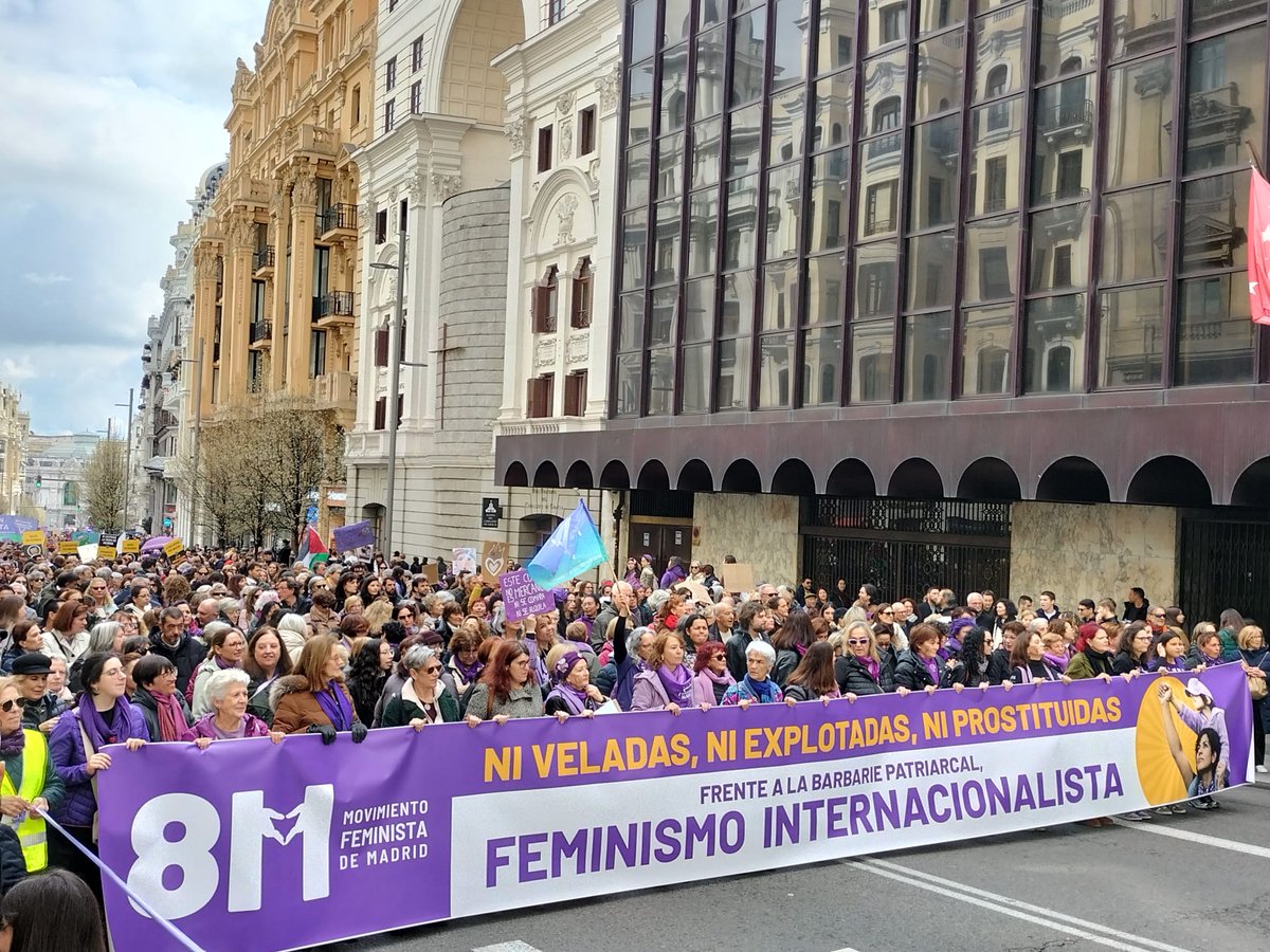 Aquí estaban las feministas!!
#8M2026   #NiVeladasNiExplotadasNiProstituidas