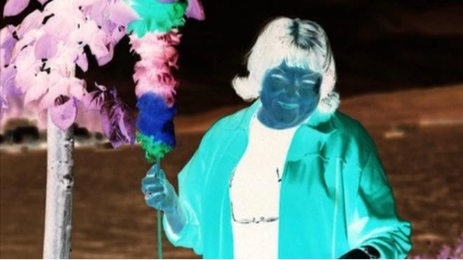 ChrisWalkerT's tweet image. I’m telling you: Suzie Sweet could easily be a serial killer. Gives off a hideous poisoning vibe.

I wonder what coloured house she’ll be going to next? #Balamory