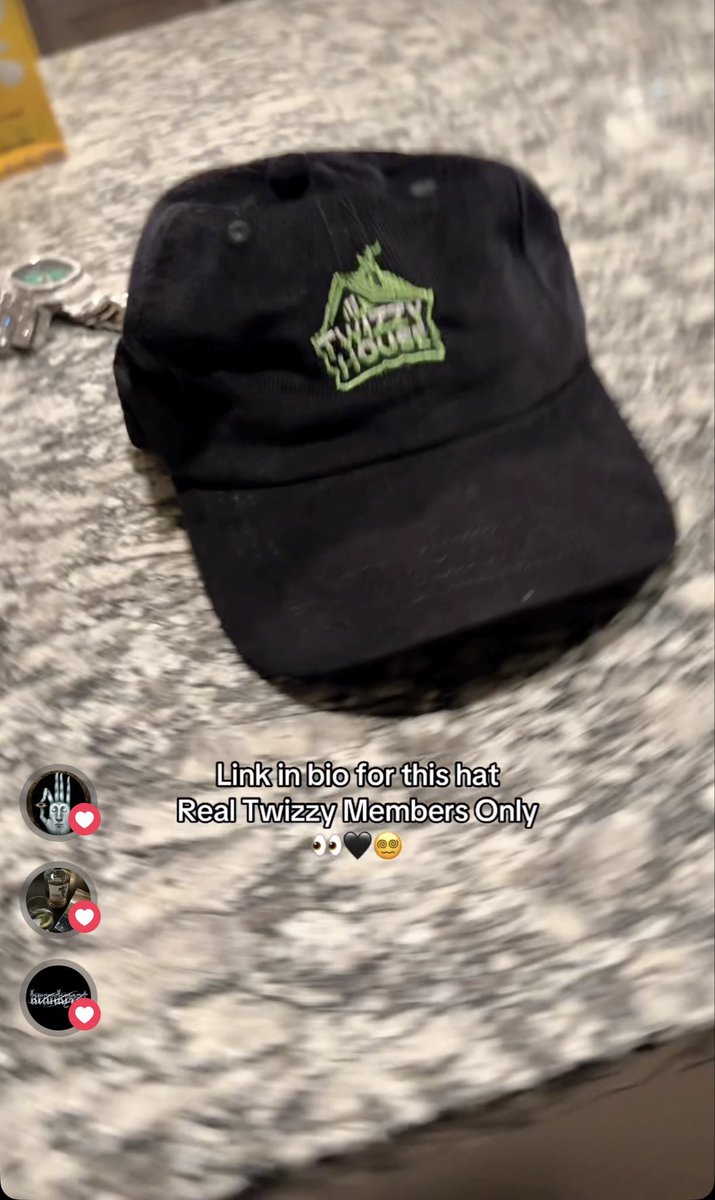 Lil6at's tweet photo. New Merch for the official Twizzy Members😵‍💫￼￼￼ https://t.co/o0O5X6Uao4