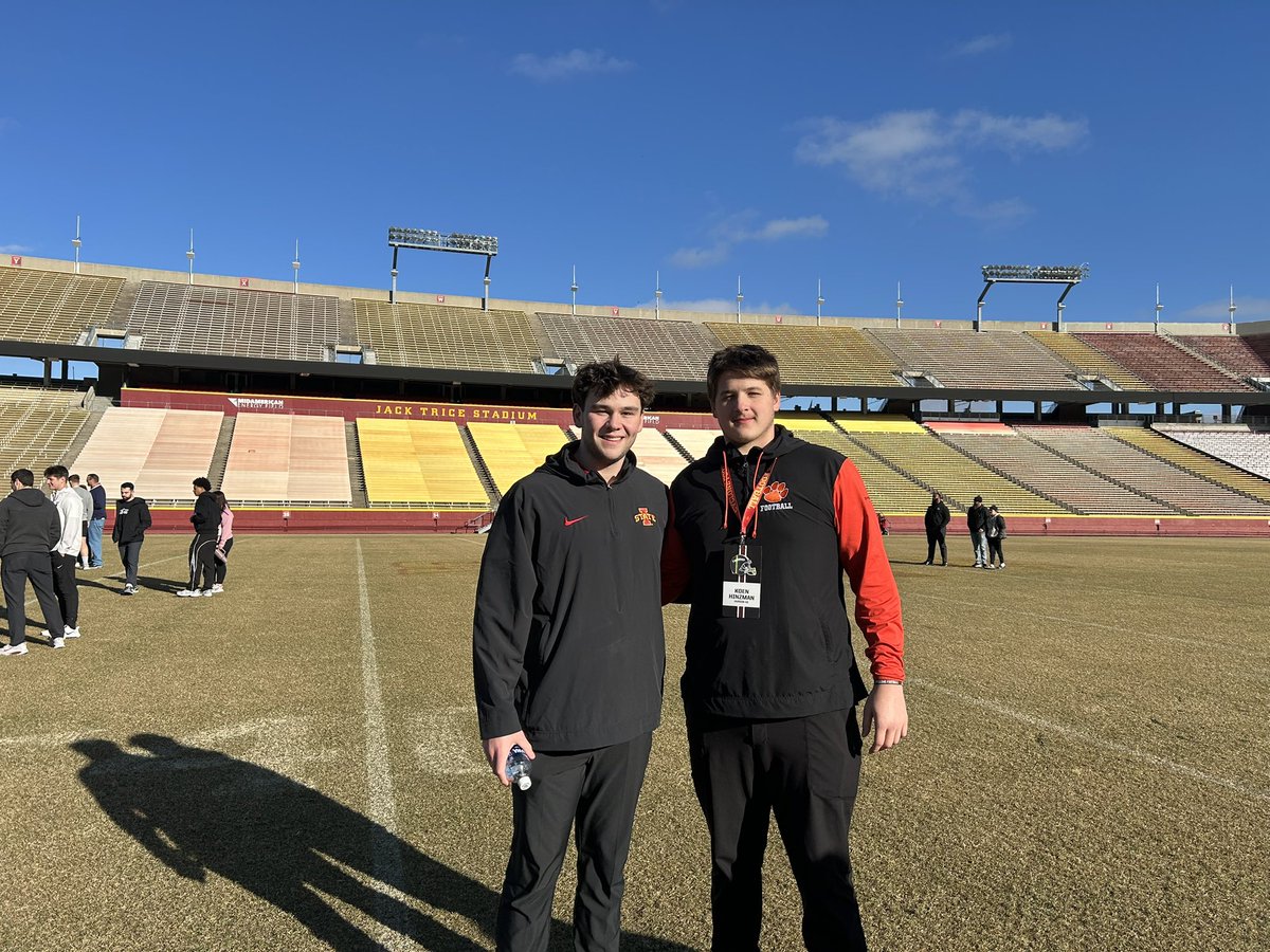 KoenH54's tweet photo. Had a great time this weekend at @CycloneFB. Blessed to have these relationships with these coaches and excited to continue building them.
@ISURogers3 @CoachThornton61 @CooperCarlsonn @CoachCox65 https://t.co/zm0k8Y0TdA