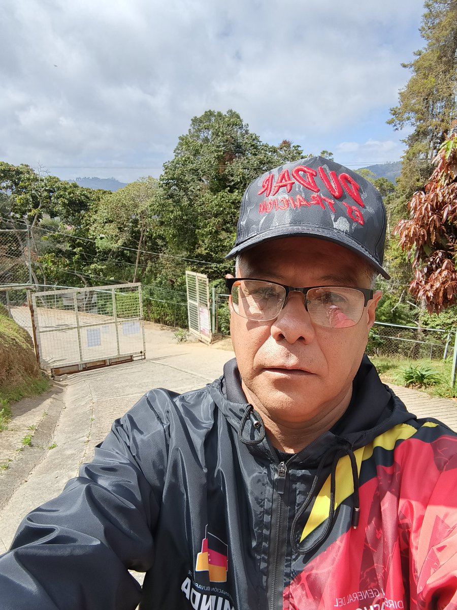 Elias_Cabeza's tweet photo. Por aquí andamos hoy desplegados en la Consulta Popular Nacional 2026 

#ComunaONada https://t.co/rPeuldk4xA