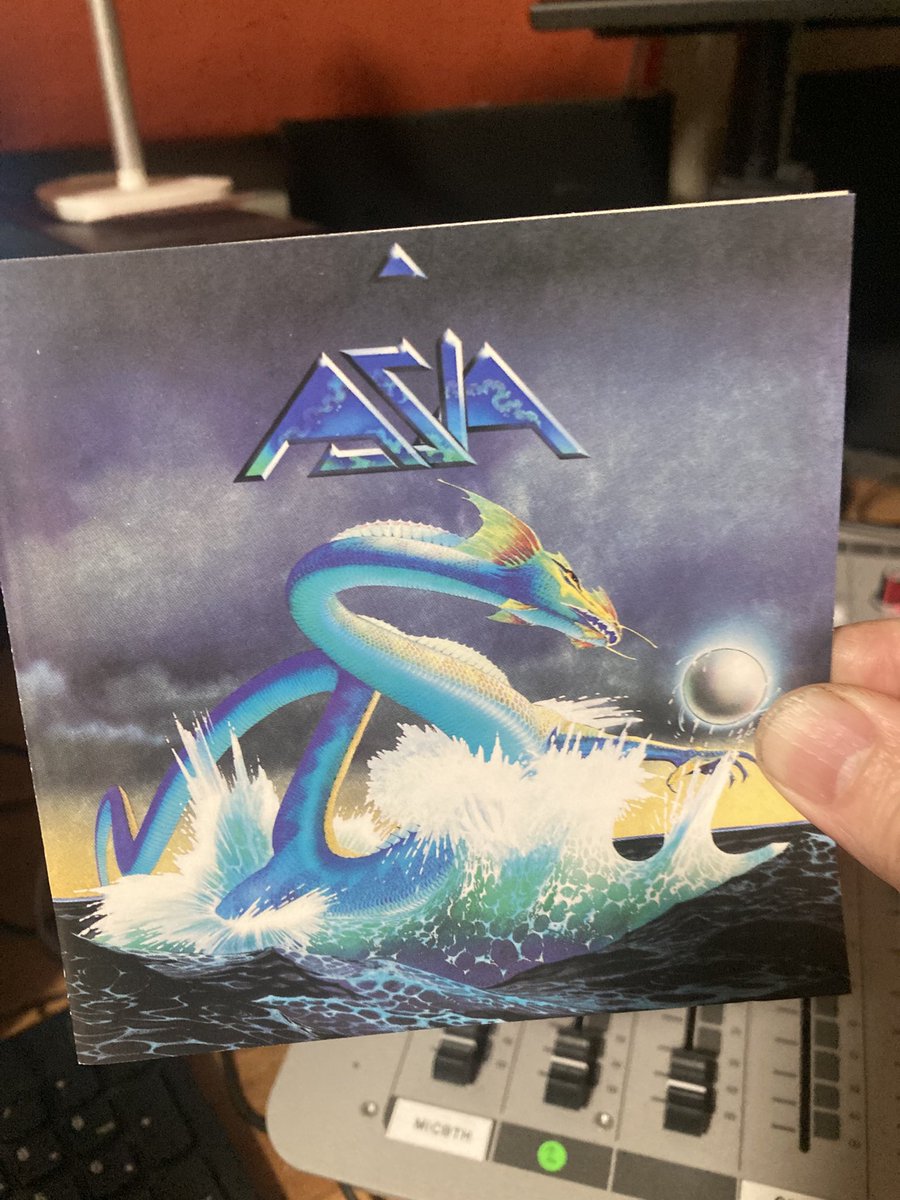 ZenithCR's tweet photo. The excellent debut album from supergroup Asia was released March 8th,1982.  
From the artwork to the songs, it was a fabulous listen! @asiageoff @originalasia #rock https://t.co/TxLQCI65xV
