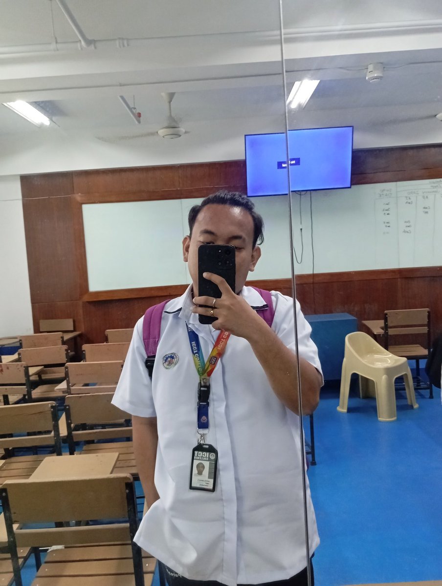 Nanbweh's tweet photo. 3rd sem incoming grrrrrr https://t.co/8fI7GEerMT