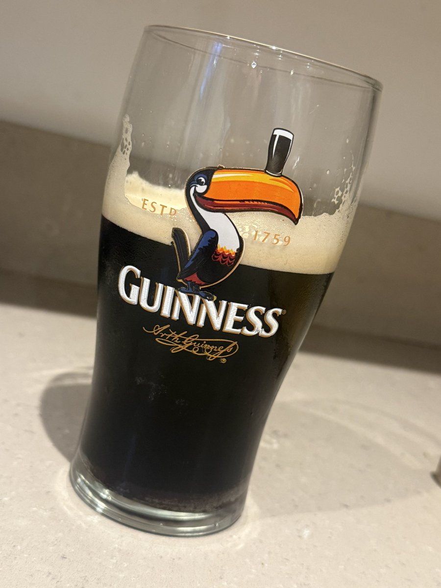 coulingknows's tweet photo. @PintsBeauty Cheers 🍻 https://t.co/1Csfw1Rf8c