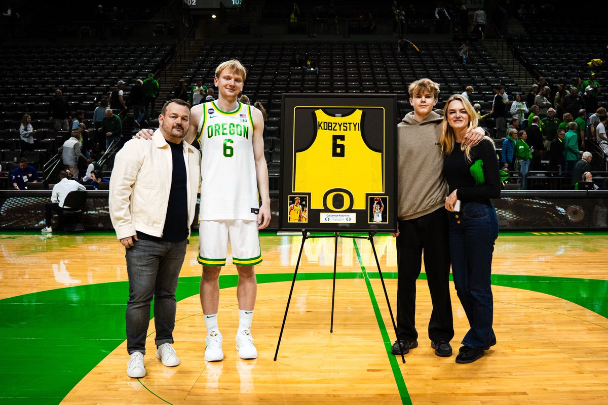 Oregon Men's Basketball tweet media