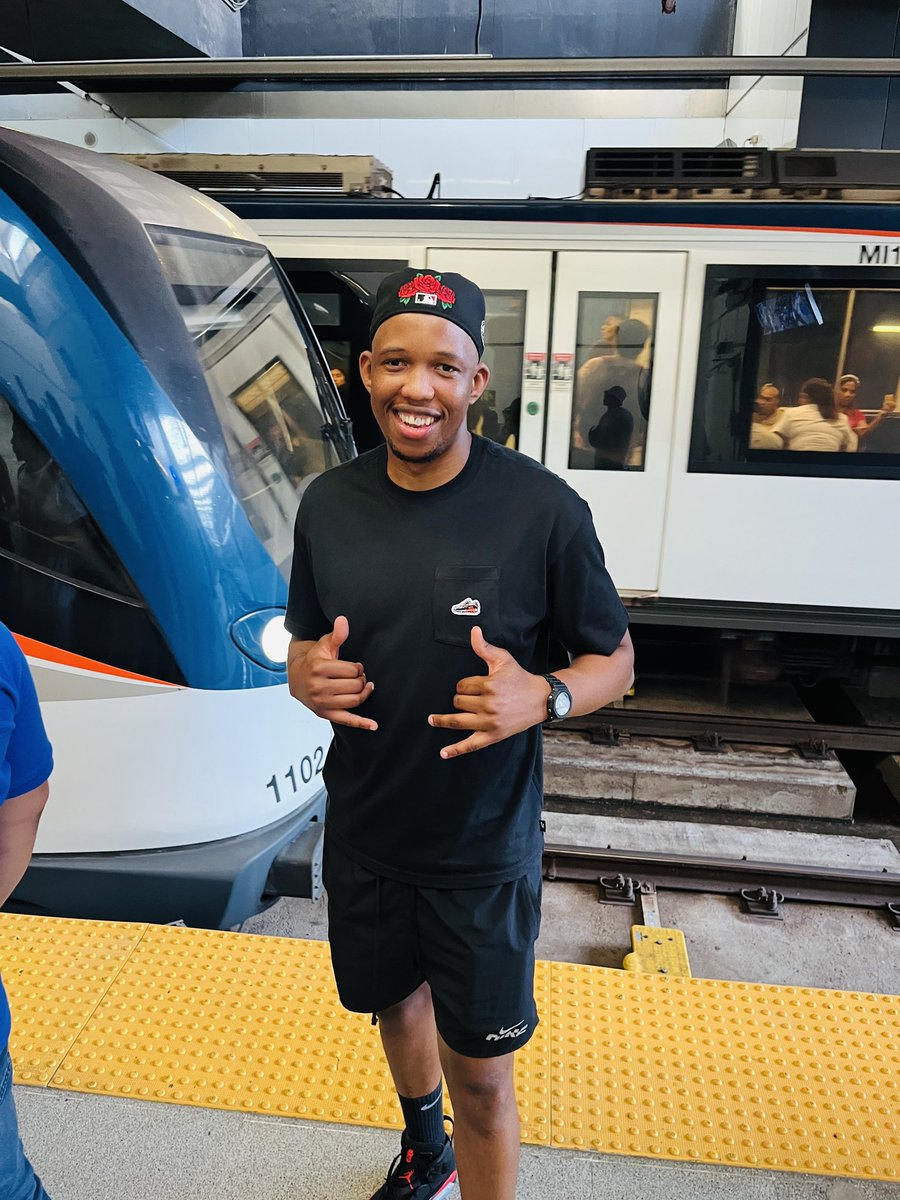 Mrs Gina’s Lover (@lyda_lyon) on Twitter photo 