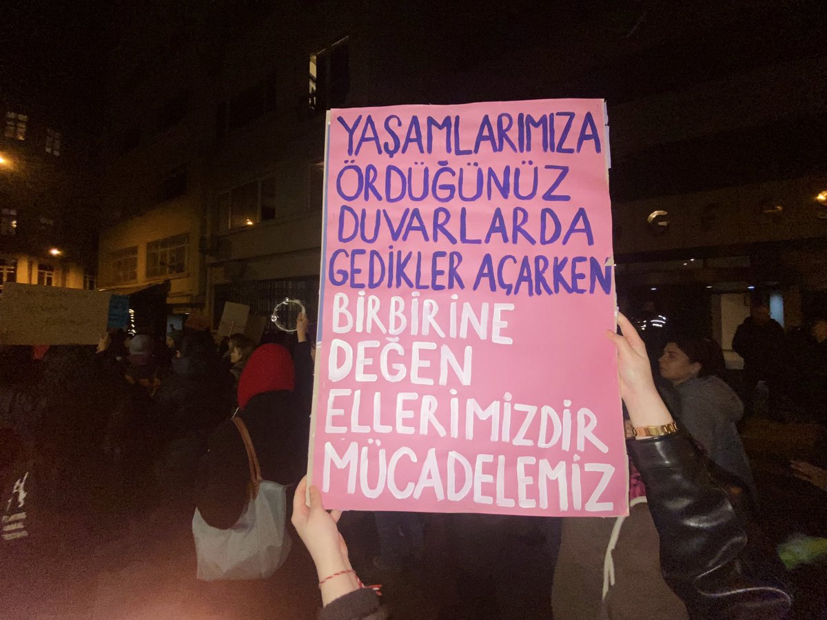 FeminAmfi tweet media