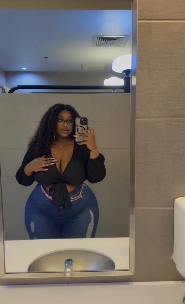 Moshi ✨ tweet media