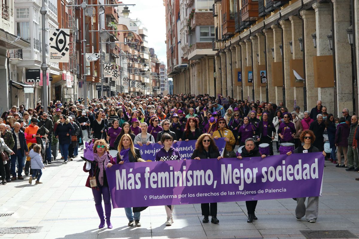 psoepalencia's tweet photo. El #8M es uno de los días más importantes del año

Salimos a las calles a celebrar y reivindicar la igualdad real ente mujeres y hombres. Hoy más que nunca ante las amenazas de retroceso de los ultras y negacionistas

No podemos permitir que el pasado avance en CyL este 15M https://t.co/kNvNt0avvQ