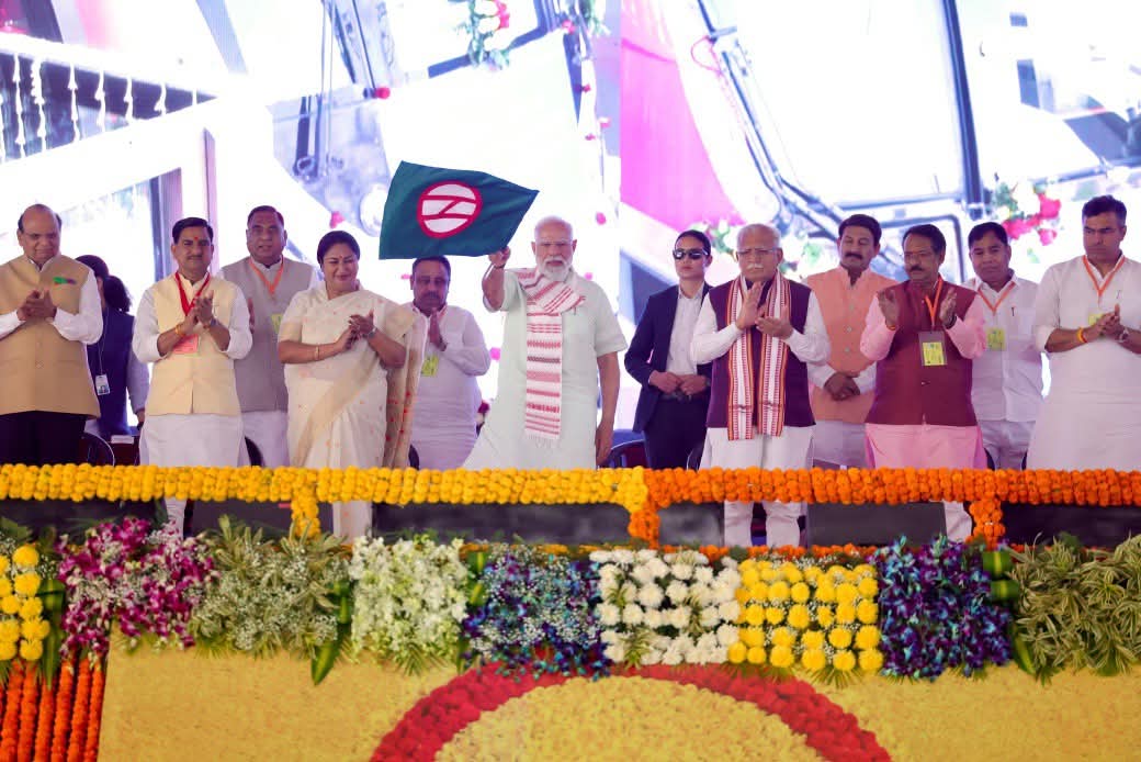 DHANANJAY MISHRA(मोदी का परिवार) tweet media