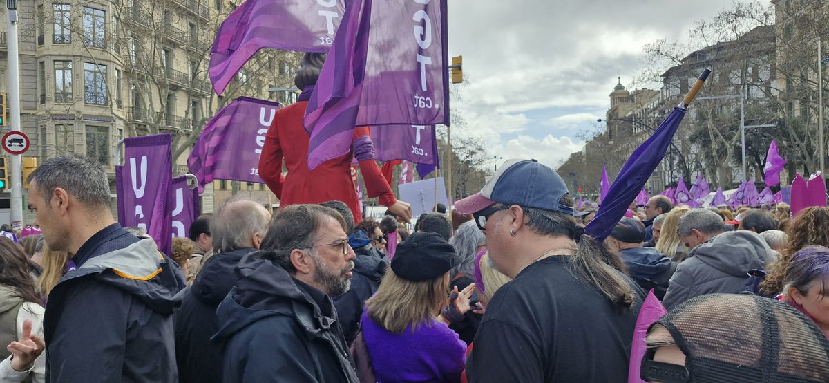 karlosteruel70's tweet photo. 8M res celebrar molt a reivindicar 💪🏻￼￼ https://t.co/zQfj2rCZci