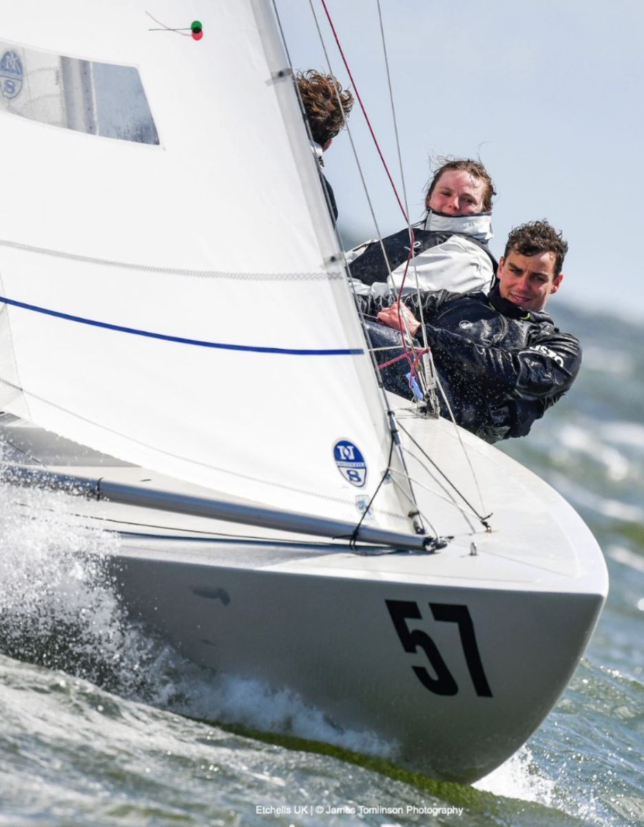 Curious about racing Etchells in @UKEtchellsFleet ?

Come test your skills and see why Cowes Etchells racing is both friendly and fiercely competitive. 
etchellsukfleet.co.uk/sail-with-us/c…