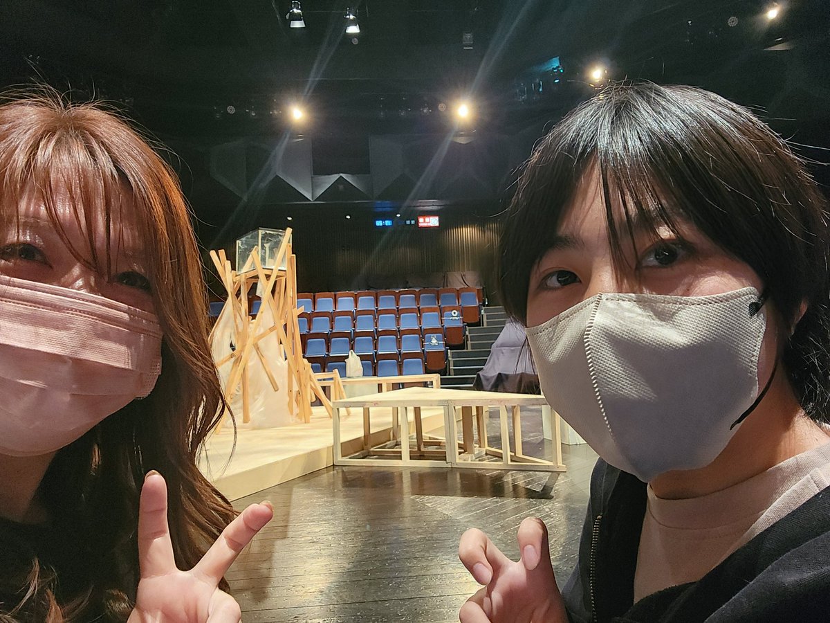 今日はわに社さんの　#おはすわ　を見に行ってきました！
初演出演の作品をみて、なんかすごい懐かしい気持ちになりました😄🎵久しぶりにわに社の皆さんに会えてよかった！
またインスタに写真あげます😉
