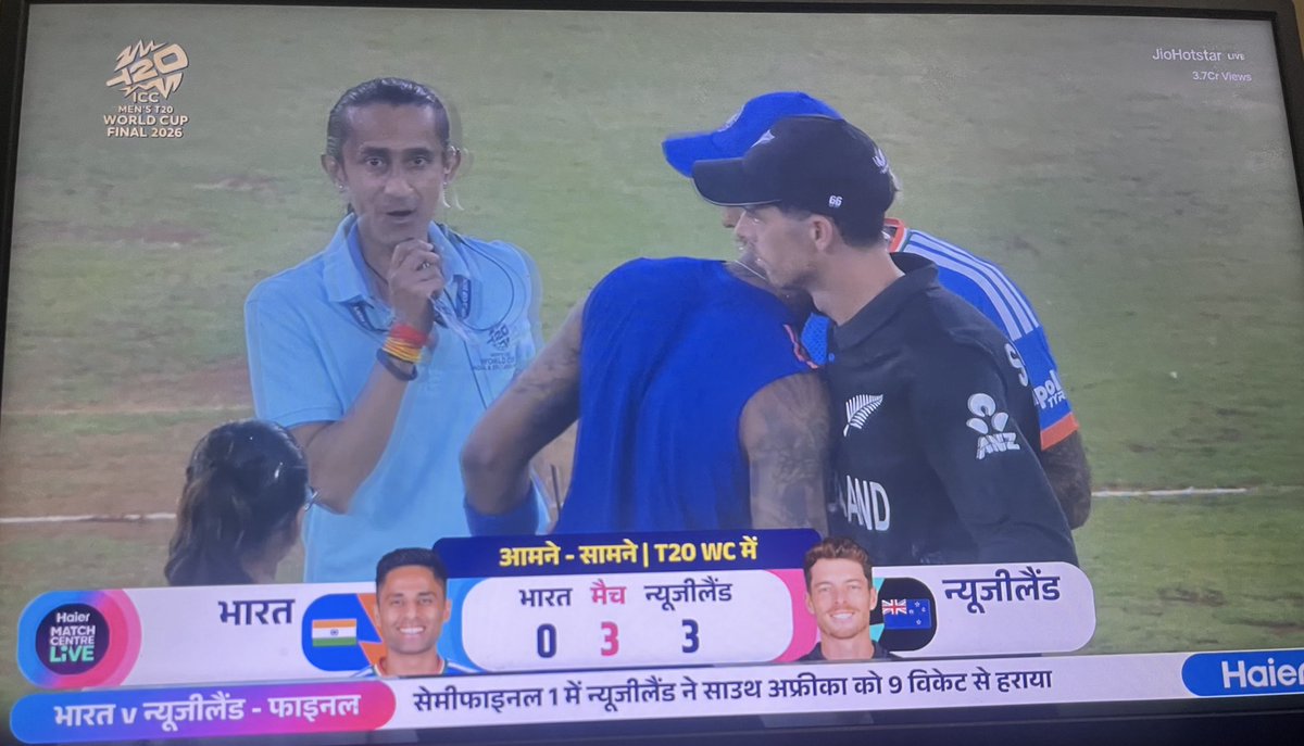 Random Update tweet media