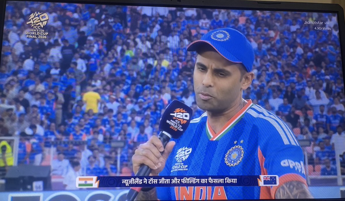 Random Update tweet media