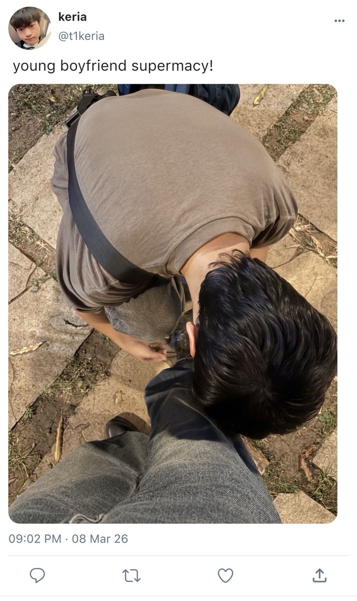 gumarancarry's tweet photo. #peyria

just young master spoiling his puppy https://t.co/mlHe3ZgnFg