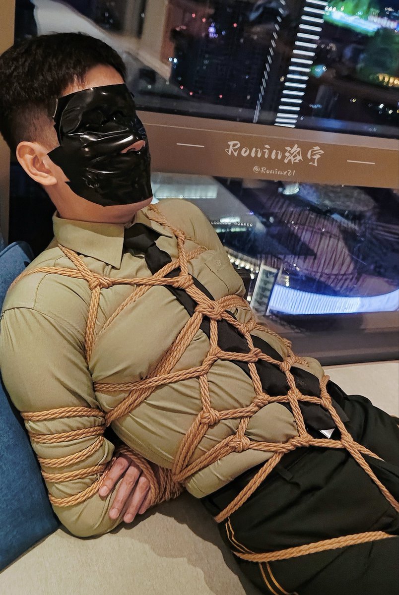 Ronin 洛宁 tweet media